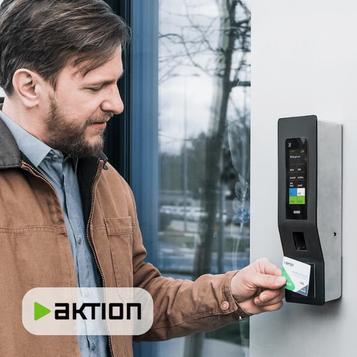 Simple attendance for small businesses serves great in managing access to the company - Aktion